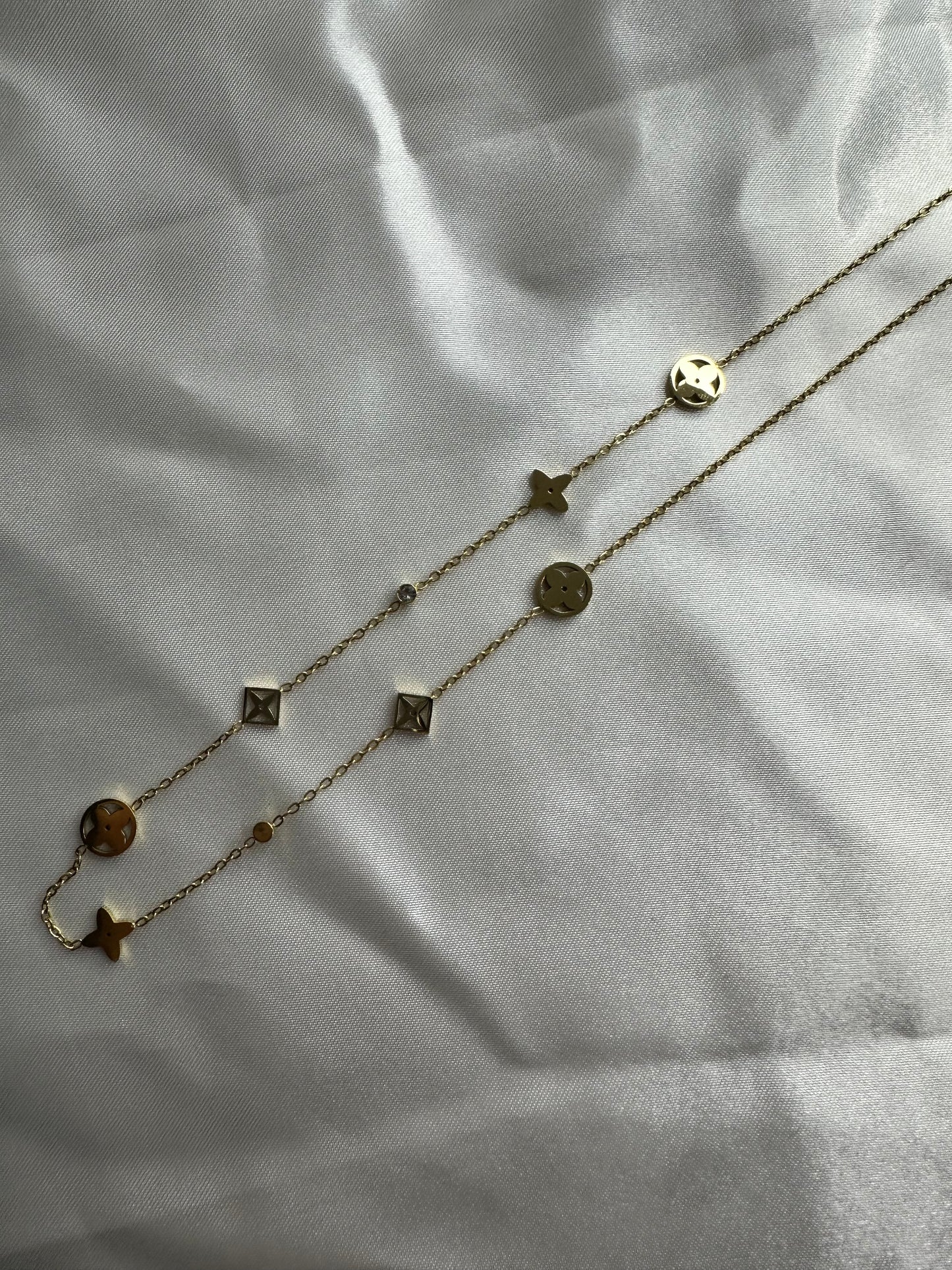 Laila Necklace