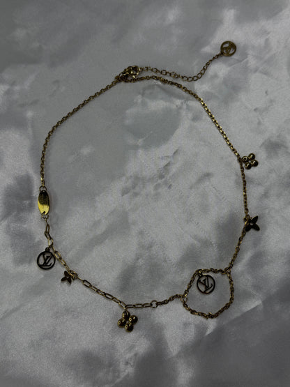 Maison Necklace