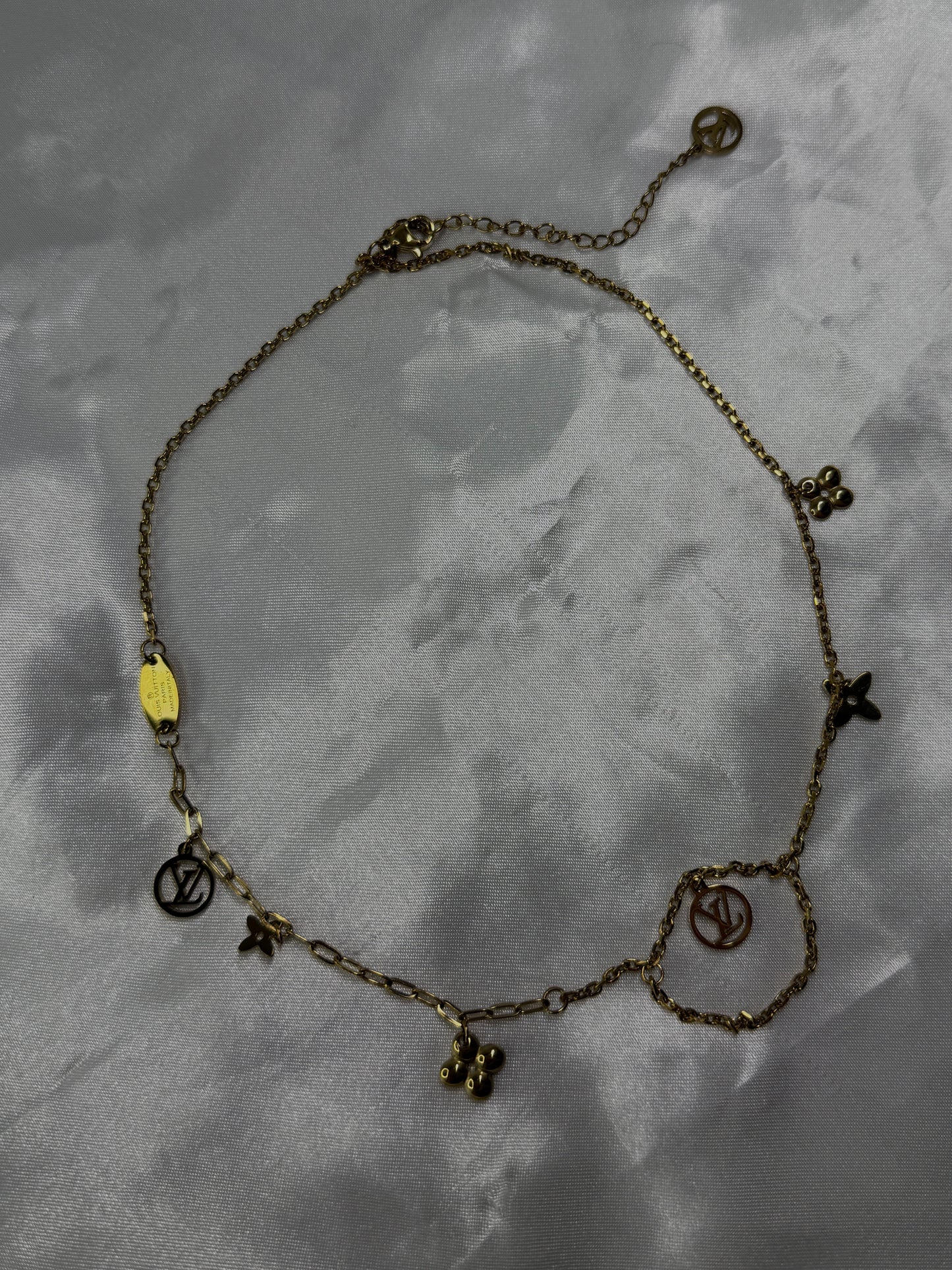 Maison Necklace