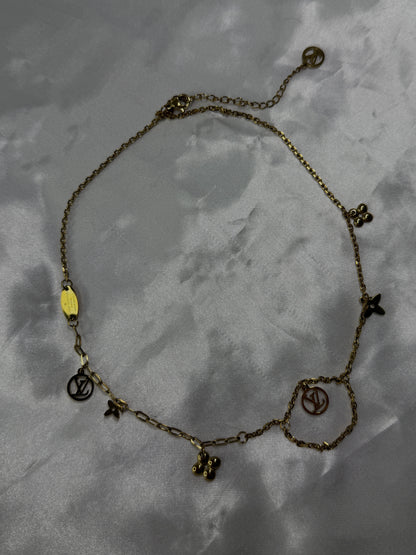 Maison Necklace