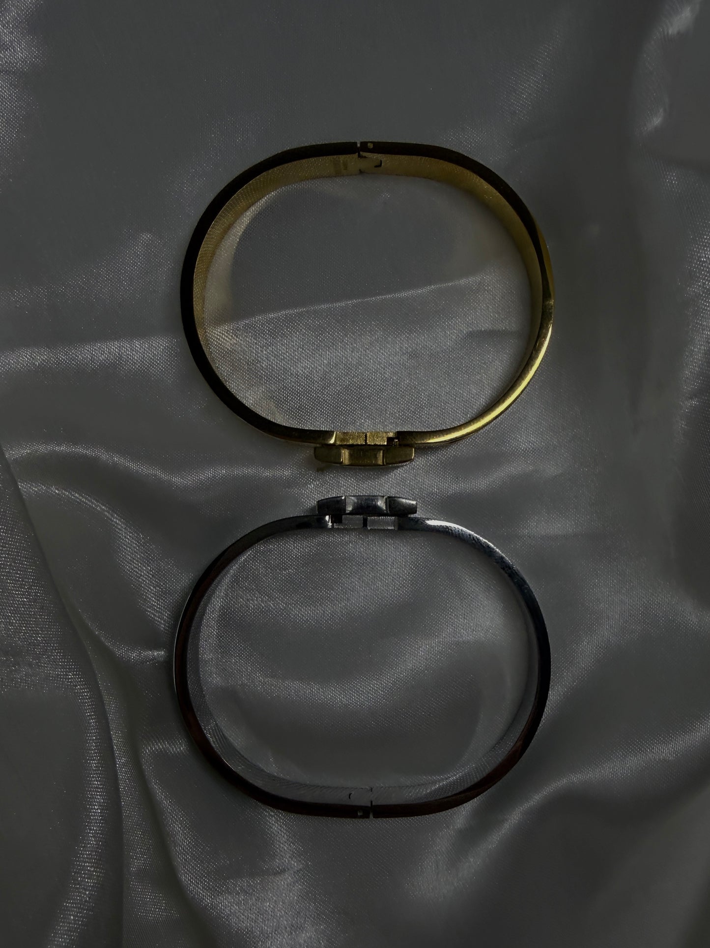 Thin Hannah Bangle