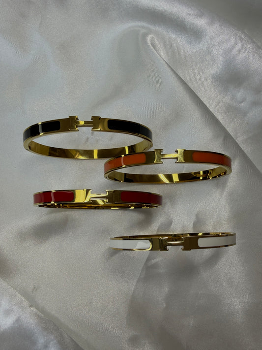 Leyla Bangle