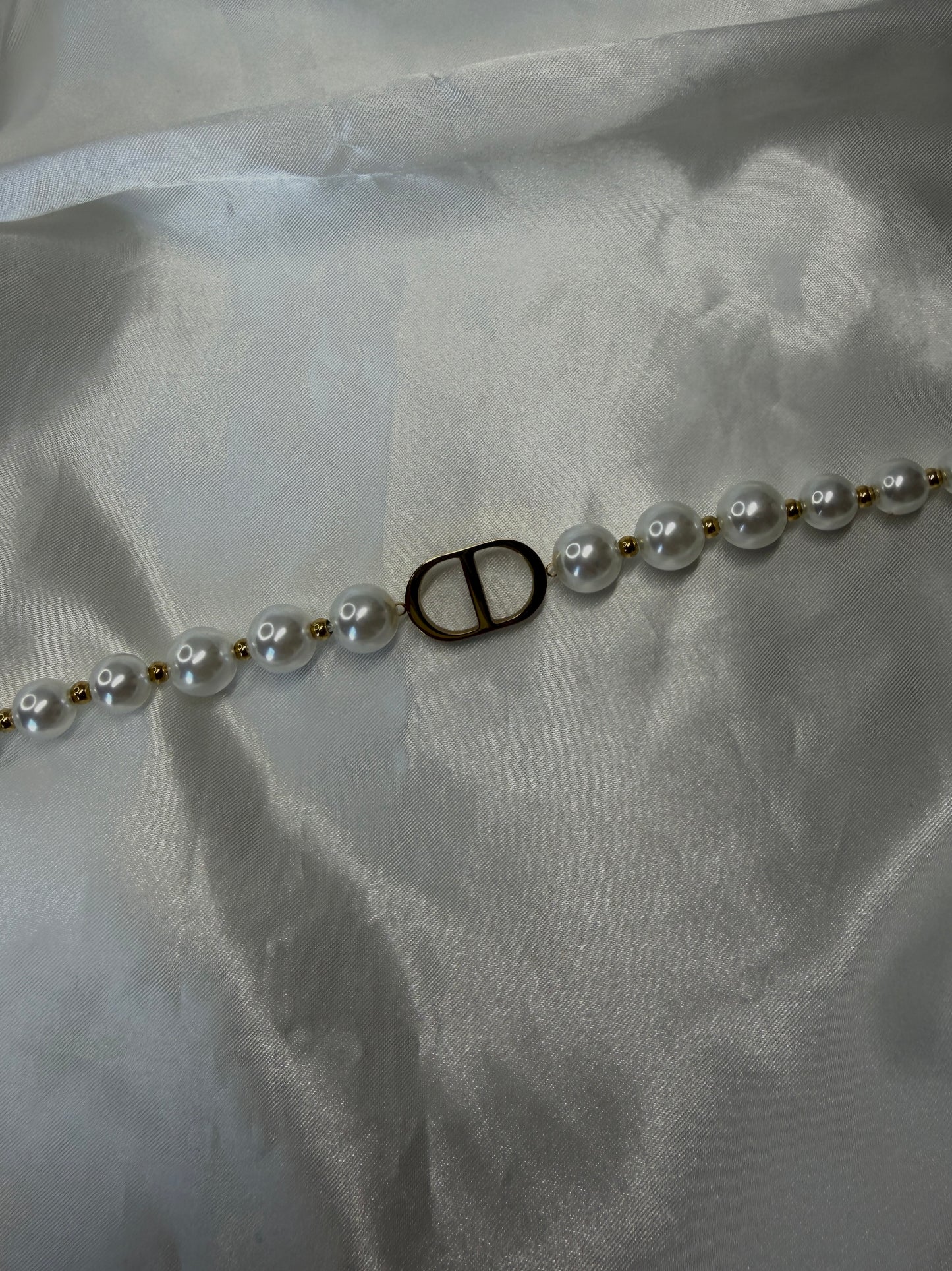 Elyá Necklace