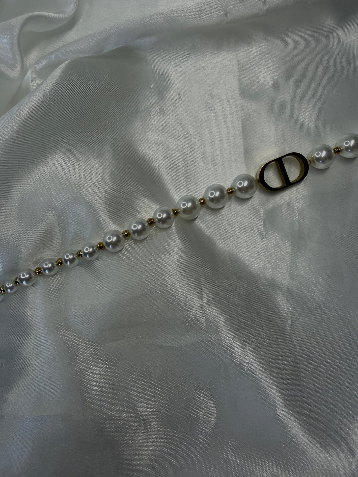 Elyá Necklace
