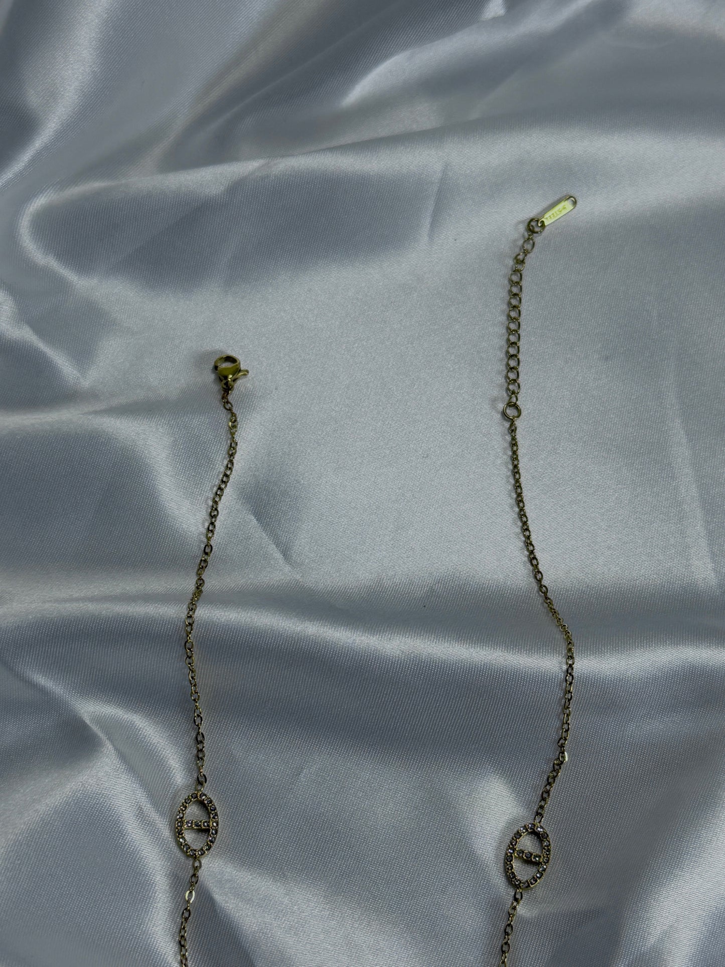 Diém Necklace