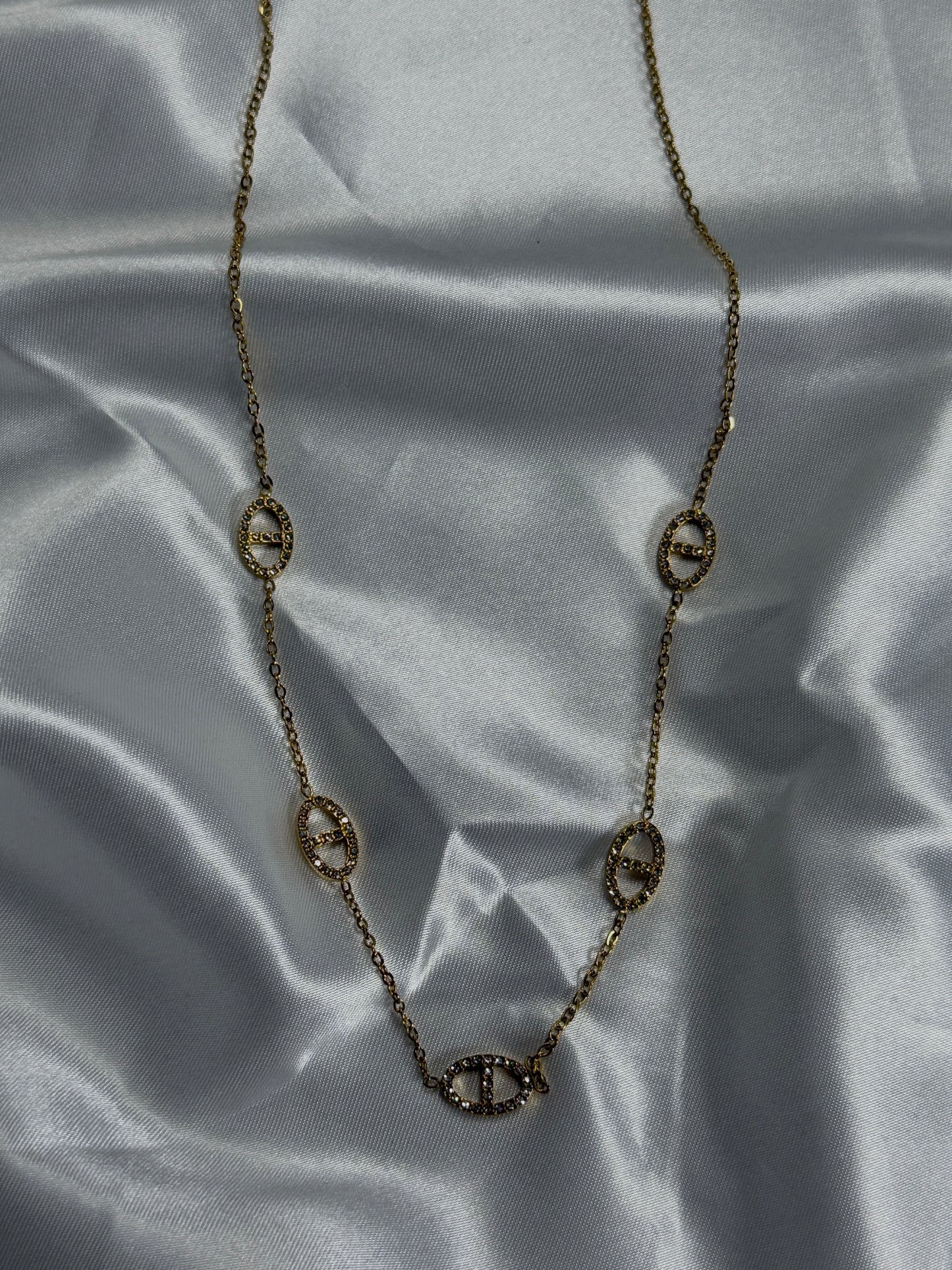 Diém Necklace